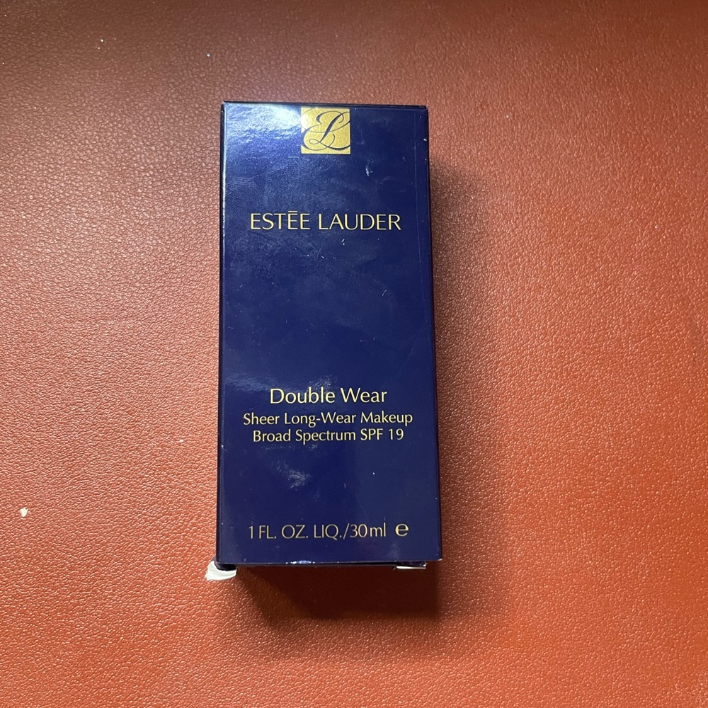 Estee Lauder Double Wear Foundation - 1N2 Ecru